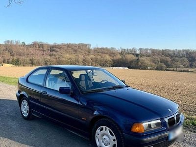 Gebraucht BMW 316 102 PS (75 kW) 1999 Blau Limousine