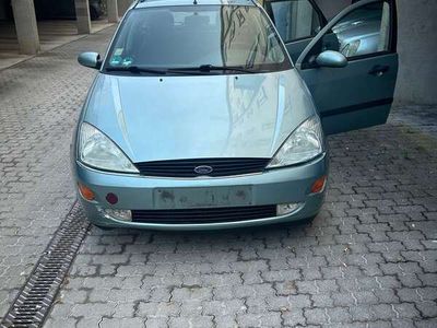 gebraucht Ford Focus Turnier Ghia