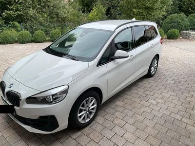 Weiß Gebraucht 2019 BMW 216 Gran Tourer Van / Kleinbus | 15.900 € (Guter Preis)
