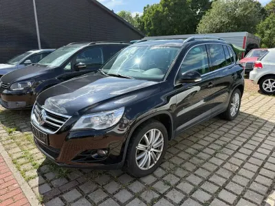 Gebraucht VW Tiguan Sportline 140 PS (102 kW) 2008 Schwarz SUV