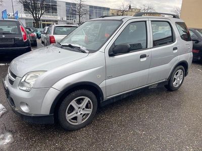 Grau Gebraucht 2009 Suzuki Ignis SUV | 2.950 € (Superpreis)