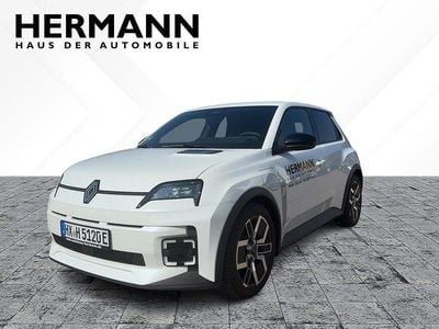 Gebraucht Renault 5 E-Tech Techno 89 kW (122 PS) 2025 Perlmuttweiß metallic (weiß) Limousine