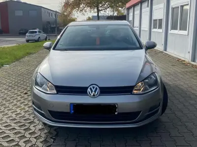 Używany VW Golf VII Allstar 110 KM (80 kW) 2016 Srebrny Sedan/Limuzyna