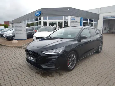Gebraucht Ford Focus ST-Line X 358 PS (263 kW) 2025 Schwarz Limousine