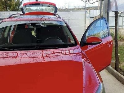 Gebraucht VW Passat Trendline 140 PS (102 kW) 2014 Rot Kombi