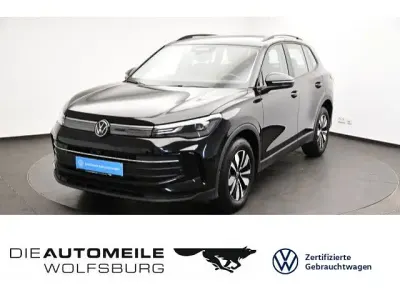 Gebraucht VW Tiguan Goal 150 PS (110 kW) 2025 Schwarz SUV