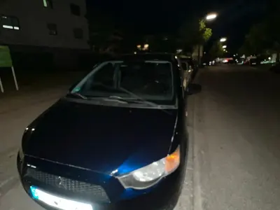 Gebraucht Mitsubishi Colt 95 PS (69 kW) 2010 Blau Kleinwagen