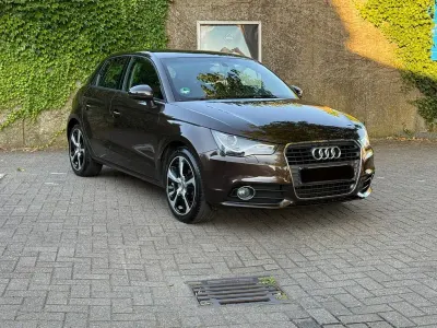 Gebraucht Audi A1 S-Line 90 PS (66 kW) 2014 Braun Kleinwagen
