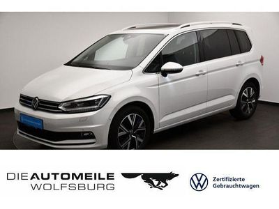 Gebraucht VW Touran Highline 150 PS (110 kW) 2025 Oryxweiß perlmutteffekt Van / Kleinbus