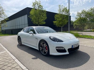 Porsche Panamera GTS