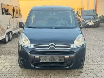 Gebraucht Citroën Berlingo Attraction 98 PS (72 kW) 2013 Schwarz Van / Kleinbus