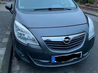 gebraucht Opel Meriva 1.7 CDTI Design Edition 81kW Design E...