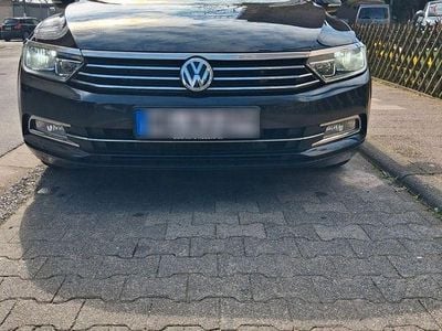 Usata VW Passat Comfortline 150 CV (110 kW) 2018 Nero Station wagon
