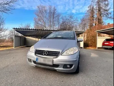 Usata Mercedes A180 109 CV (80 kW) 2007 Blu Berlina