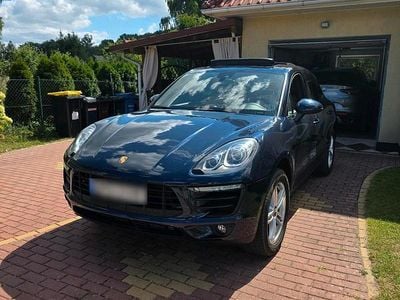 Second-hand Porsche Macan Turbo 256 CP (188 kW) 2018 Albastru SUV