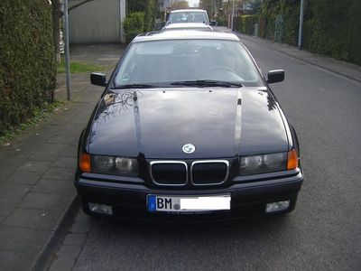 Schwarz Gebraucht 1997 BMW 316 Coupé | 1.500 €