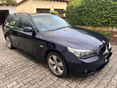 Gebraucht BMW 530 Sport Line 258 PS (189 kW) 2005 Blau Kombi