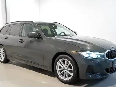 Gebraucht BMW 320 Sport Line 190 PS (139 kW) 2024 Grau Kombi