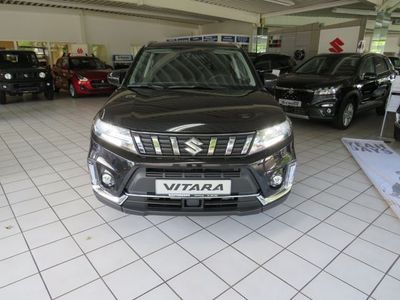 Gebraucht Suzuki Vitara Comfort 102 PS (75 kW) 2023 Schwarz SUV