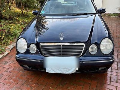Mercedes E240