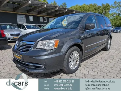 Usata Lancia Voyager Gold 163 CV (119 kW) 2012 Grigio Monovolume