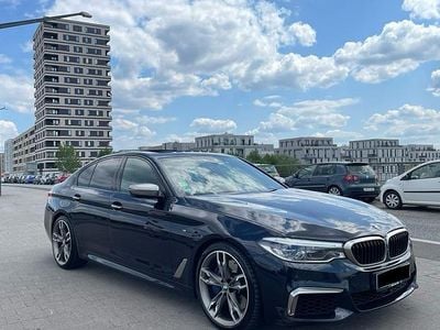 BMW M550