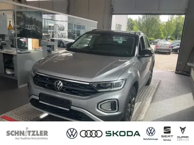 Gebraucht VW T-Roc Life 150 PS (110 kW) 2022 Pyrit silber (metallic) SUV