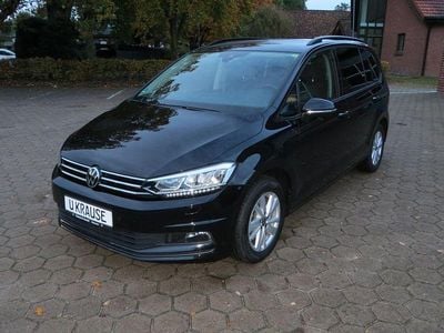 Deep black perleffekt Gebraucht 2023 VW Touran Comfortline Van / Kleinbus | 27.490 € (Guter Preis)
