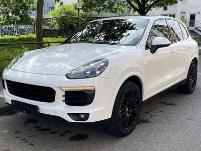Second-hand Porsche Cayenne Platinum Edition 262 CP (192 kW) 2017 Alb SUV