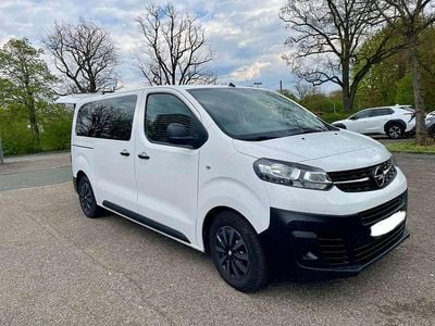 Second-hand Opel Vivaro 120 CP (88 kW) 2022 Alb Monovolum