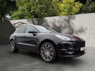 Schwarz Gebraucht 2015 Porsche Macan Turbo SUV | 36.500 €