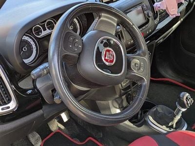 Gebraucht Fiat 500L Lounge 95 PS (69 kW) 2016 Schwarz Van / Kleinbus