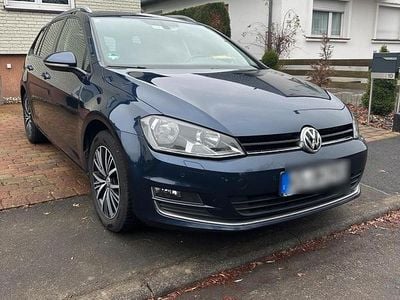 Blau Gebraucht 2016 VW Golf VII Allstar Kombi | 10.990 € (Fairer Preis)