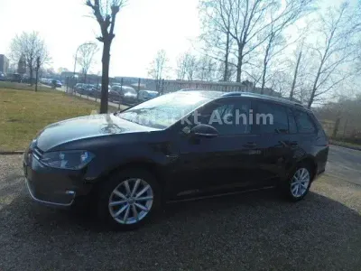 Gebraucht VW Golf VII LOUNGE 110 PS (80 kW) 2016 Schwarz Kombi