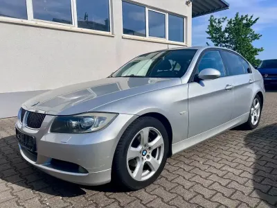 Gebraucht BMW 318 167 PS (122 kW) 2008 Silber Limousine