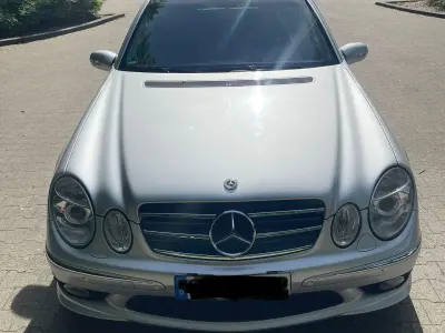 Gebraucht Mercedes E320 Sport 224 PS (164 kW) 2002 Silber Limousine