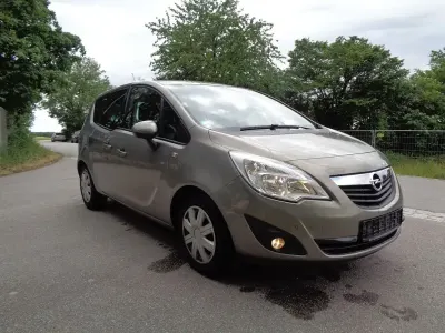 Gebraucht Opel Meriva Design Edition 120 PS (88 kW) 2011 Braun Van / Kleinbus