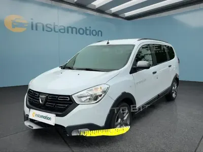 Gebraucht Dacia Lodgy 131 PS (96 kW) 2021 Weiß Van / Kleinbus