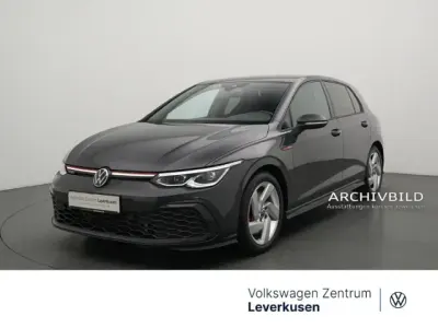 Usata VW Golf VIII GTI 245 CV (180 kW) 2024 Grigio Berlina