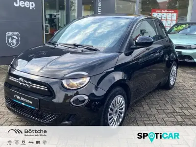 Gebraucht Fiat 500e Action 69 kW (95 PS) 2023 Colore esterno (onyx schwarz) Kleinwagen