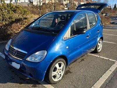 Blau Gebraucht 1999 Mercedes A140 Classic Van / Kleinbus | 800 € (Guter Preis)