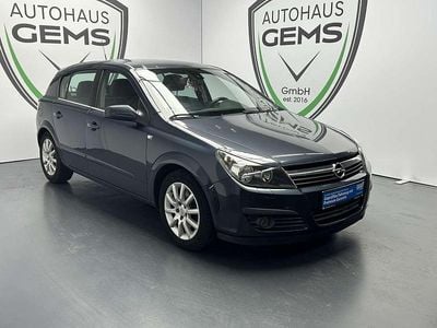 Begagnad Opel Astra Cosmo 101 HK (74 kW) 2006 Grå Sedan