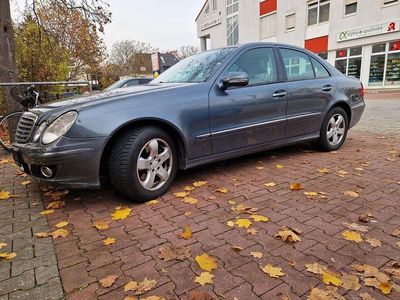 Mercedes E320