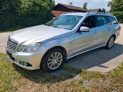 Gebraucht Mercedes E300 Elegance 204 PS (150 kW) 2010 Silber Kombi