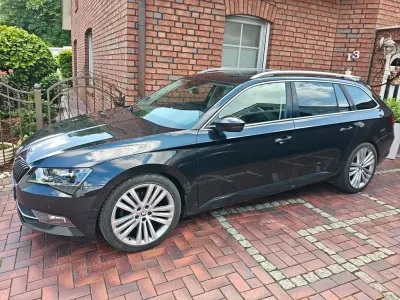 Gebraucht Skoda Superb Style 190 PS (139 kW) 2016 Schwarz Kombi