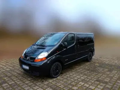 Gebraucht Renault Traffic 82 PS (60 kW) 2002 Schwarz Van / Kleinbus