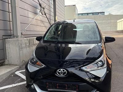 Usata Toyota Aygo 72 CV (52 kW) 2021 Nero Utilitaria