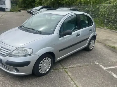 Occasion Citroën C3 60 ch (44 kW) 2004 Argent Citadine