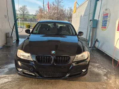 Gebraucht BMW 318 143 PS (105 kW) 2009 Schwarz Limousine