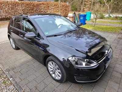 Gebraucht VW Golf VII LOUNGE 110 PS (80 kW) 2016 Schwarz Limousine